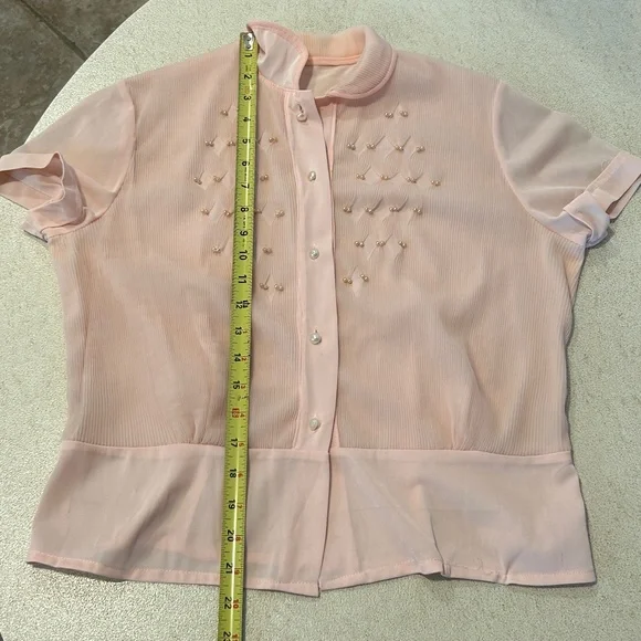 1950’s Vintage Blouse Feminine Pink Faux Pearls Pleated Size Large - Picture 7 of 9